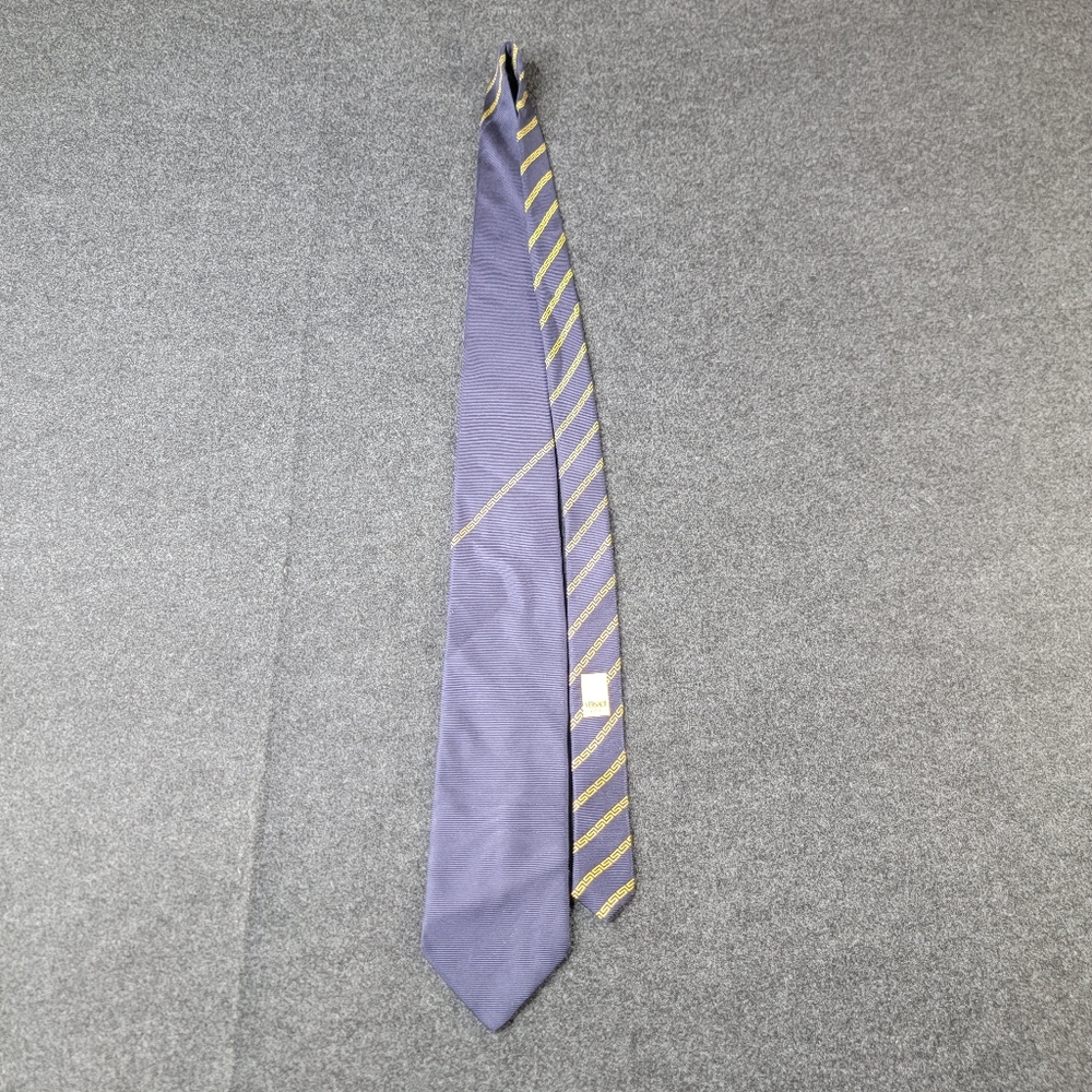 Versace Classic 100% Silk Men's Tie Blue Gold Made In Italy Necktie  Casual Wear